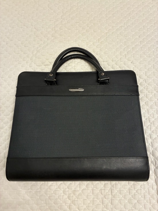 Other - Black Men's DayRunner Briefcase + Organizer - Classic Professional Laptop Bag